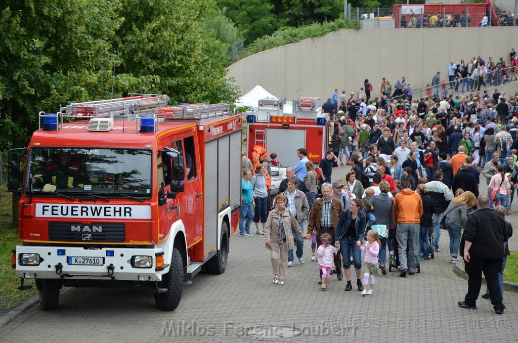 Tag der Offenen Tuer BF Koeln Weidenpesch Scheibenstr P435.JPG